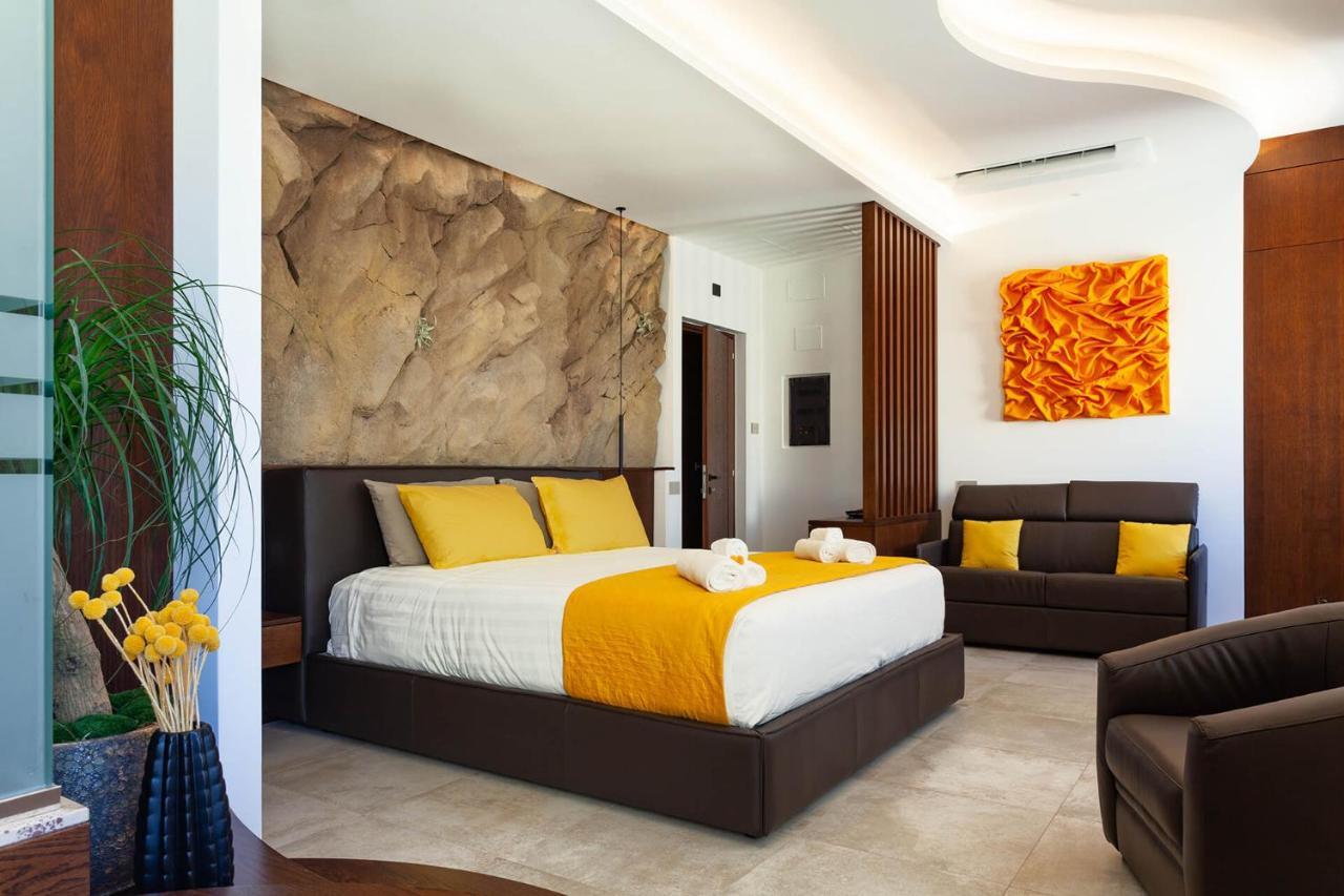 Palazzo Ferrucci Luxury Suites Cagliari Exterior photo
