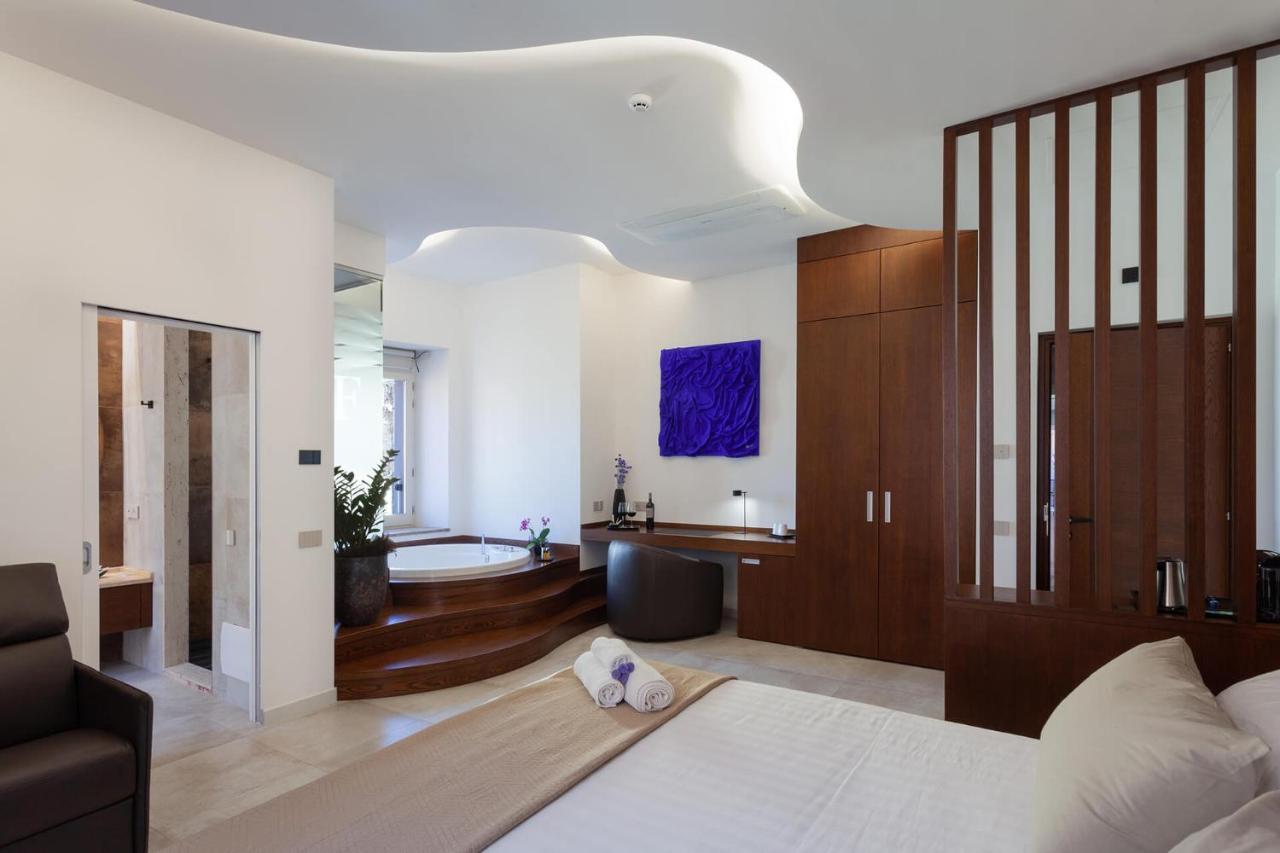 Palazzo Ferrucci Luxury Suites Cagliari Exterior photo